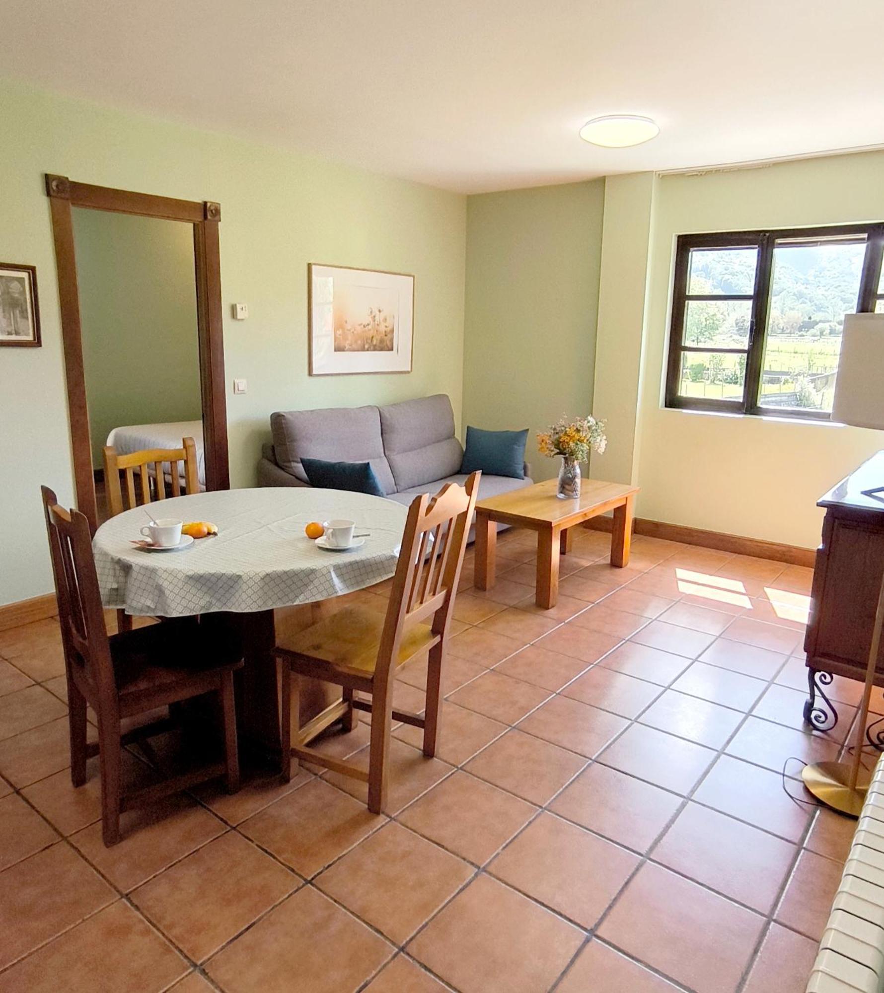Apartamentos Florinda Ucieda Zewnętrze zdjęcie